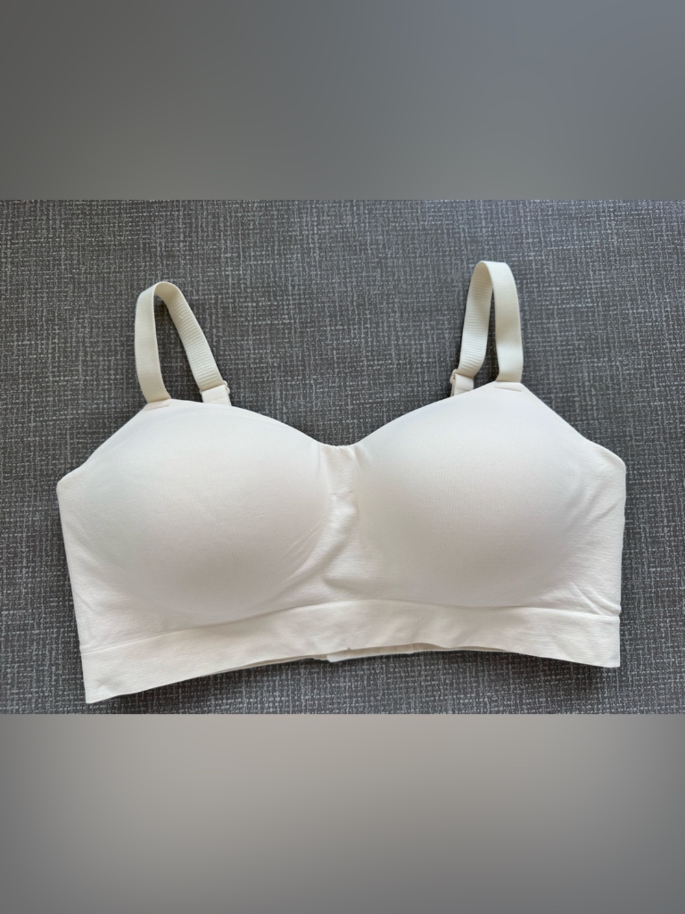 Truekind Bra 2XL Cream Wireless Seamless Full Coverage Comfort Adjustable Straps